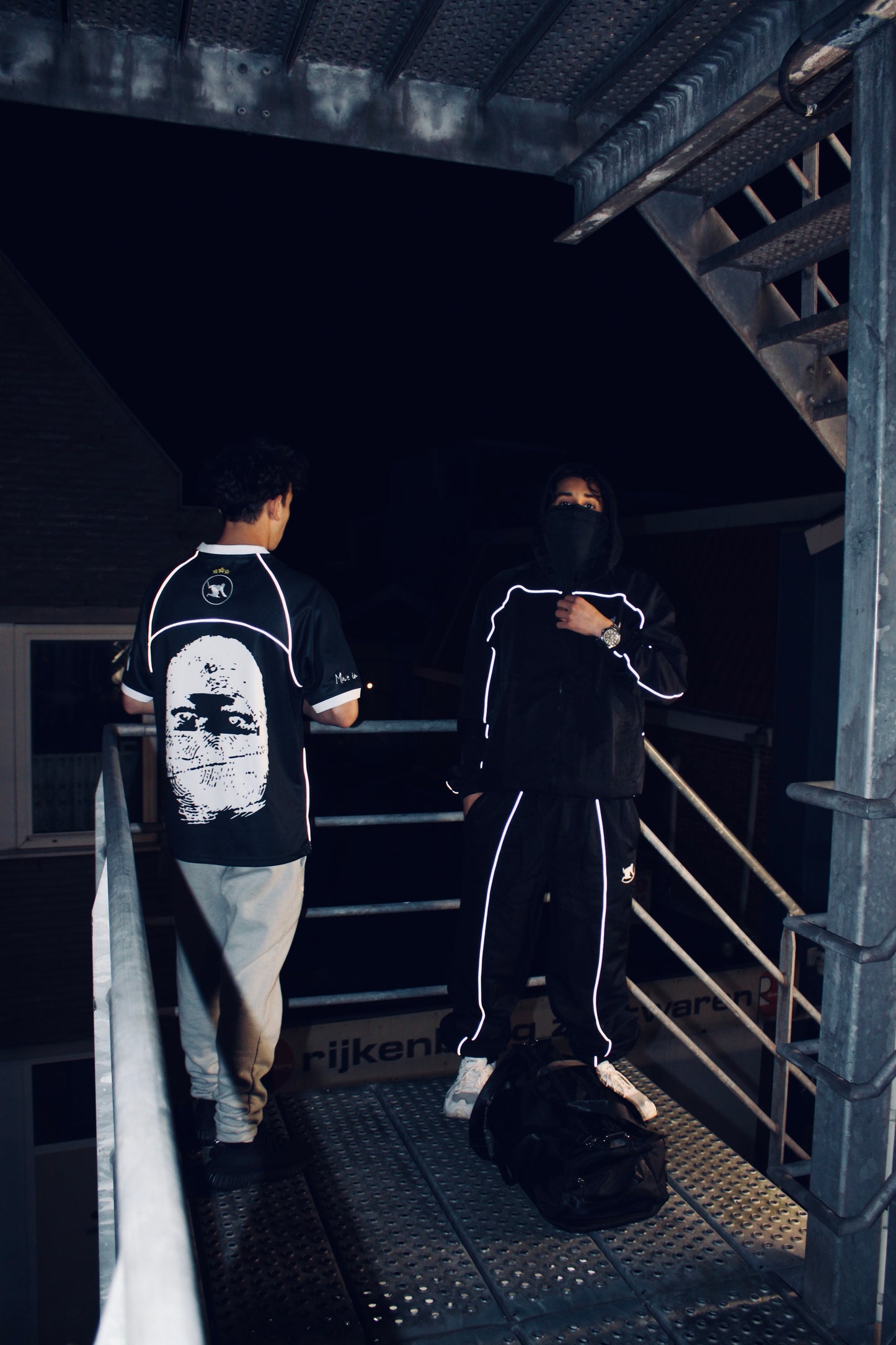 REFLECTIVE FOOTBALL SHIRT - BLACK